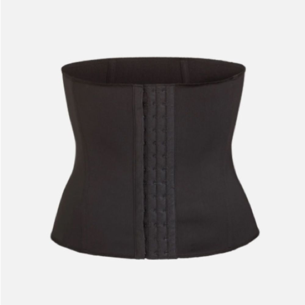 Skims Waist Trainer - Onyx - 4x - EUC / Kim Kardashian Shapewear